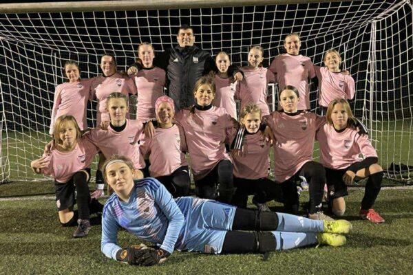 Győzelem a Tiszakécske ellen – U14-es lányaink magabiztosan menetelnek tovább Astra-HFC-U14-noifoci-lanyfoci-Budapest