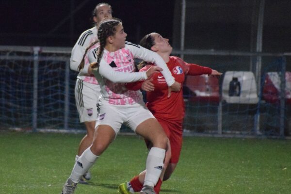 Hochstein Lili Astra HFC Női foci Női labdarúgás NBII