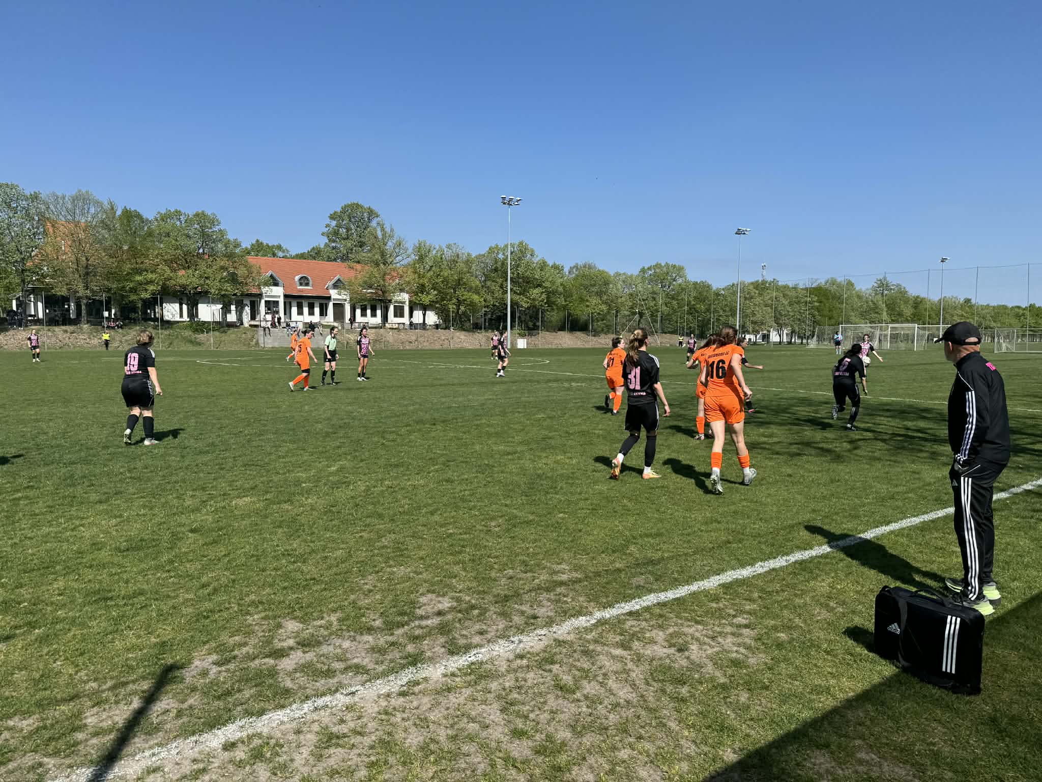 Astrahfc-noi-foci-noi-csapat-noi-labdarugas-NBII-noifoci-Budapest
