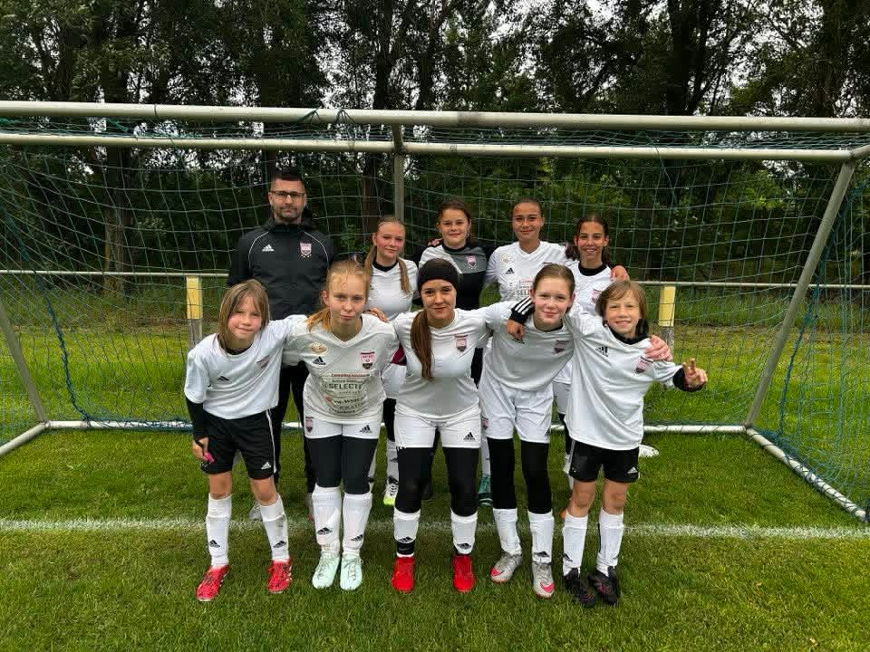 Astra-HFC-Kiskunfelegyhaza-U15-leanyfoci-noi-foci-noi-labdarogas-utanpotlas-leany-labdarugas