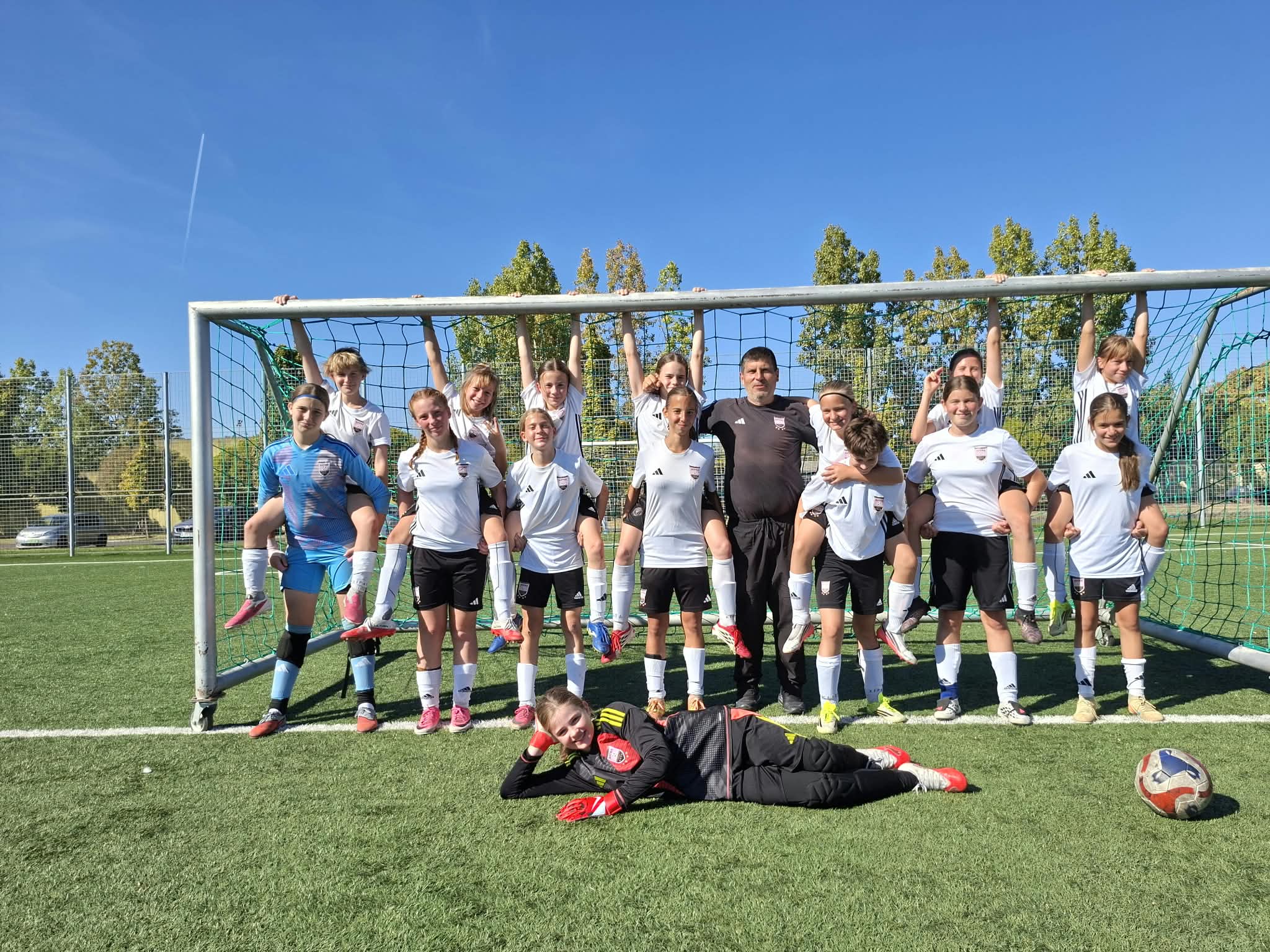 Astra-HFC-U14-budapest-gyomru-lanyfoci